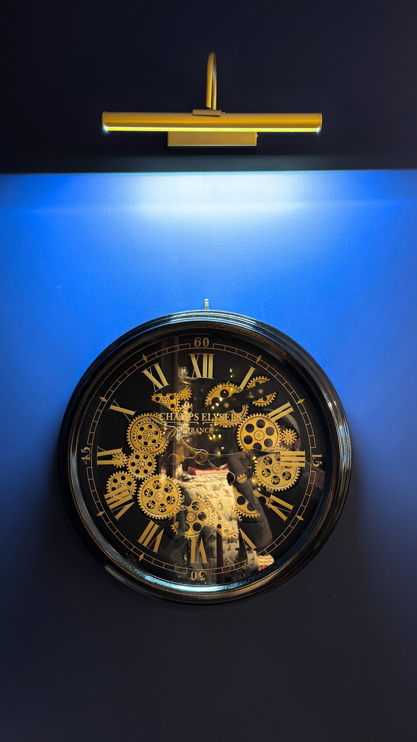 French Champs-Elysee Moving Gears Clock