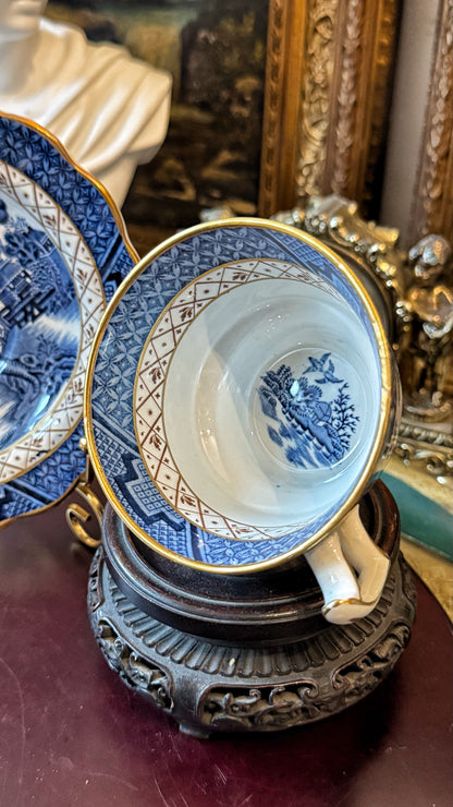 Booths Real Old Willow – Blue & White Gold Gilded Teacup and Saucer Set – Made in England – A8025