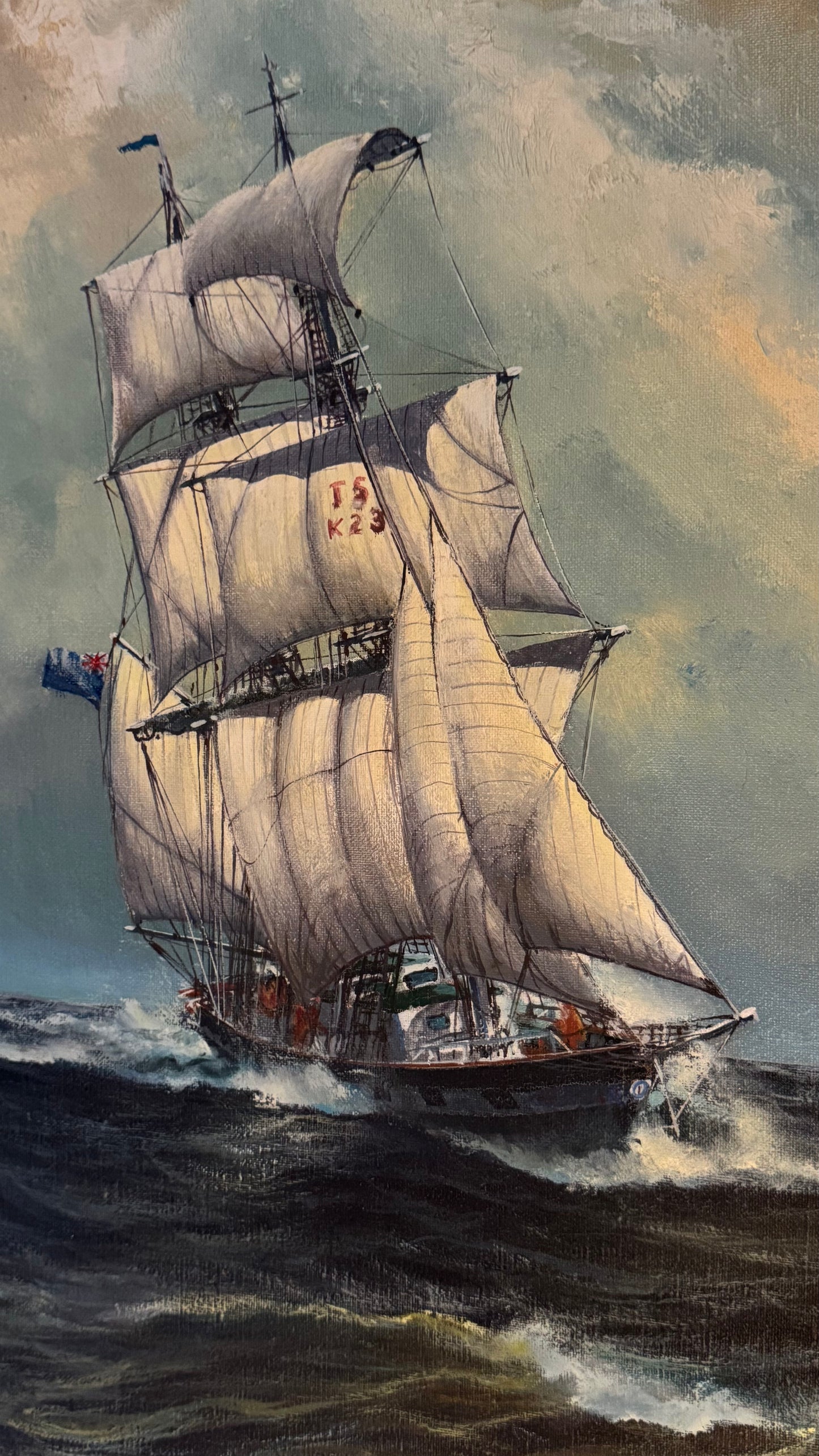 Fred Müller Signed Oil Painting – Sailing Ship at Sea – 64×78 cm – Antique Maritime Art with Ornate Gilt Frame