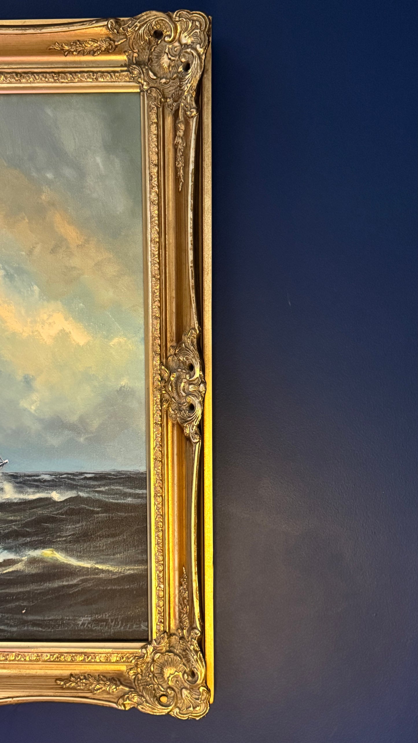 Fred Müller Signed Oil Painting – Sailing Ship at Sea – 64×78 cm – Antique Maritime Art with Ornate Gilt Frame